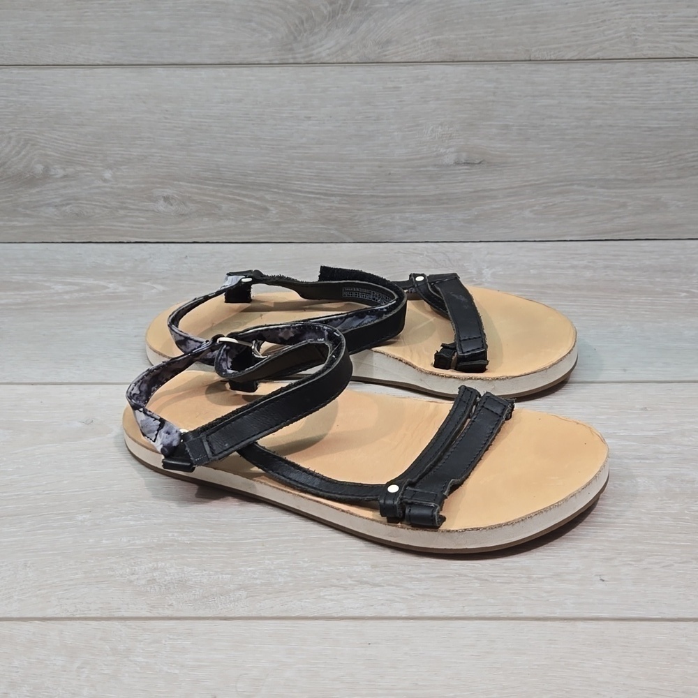 Teva Women Leather Strappy Sandals Flats shoes sz 8